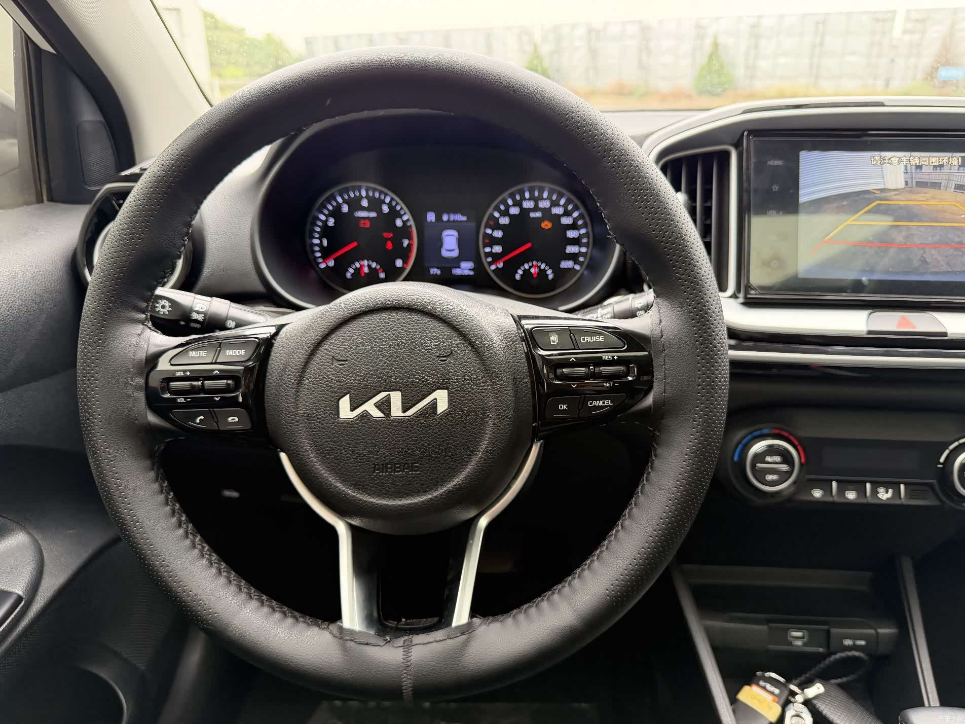 Kia KX1, 2023 9