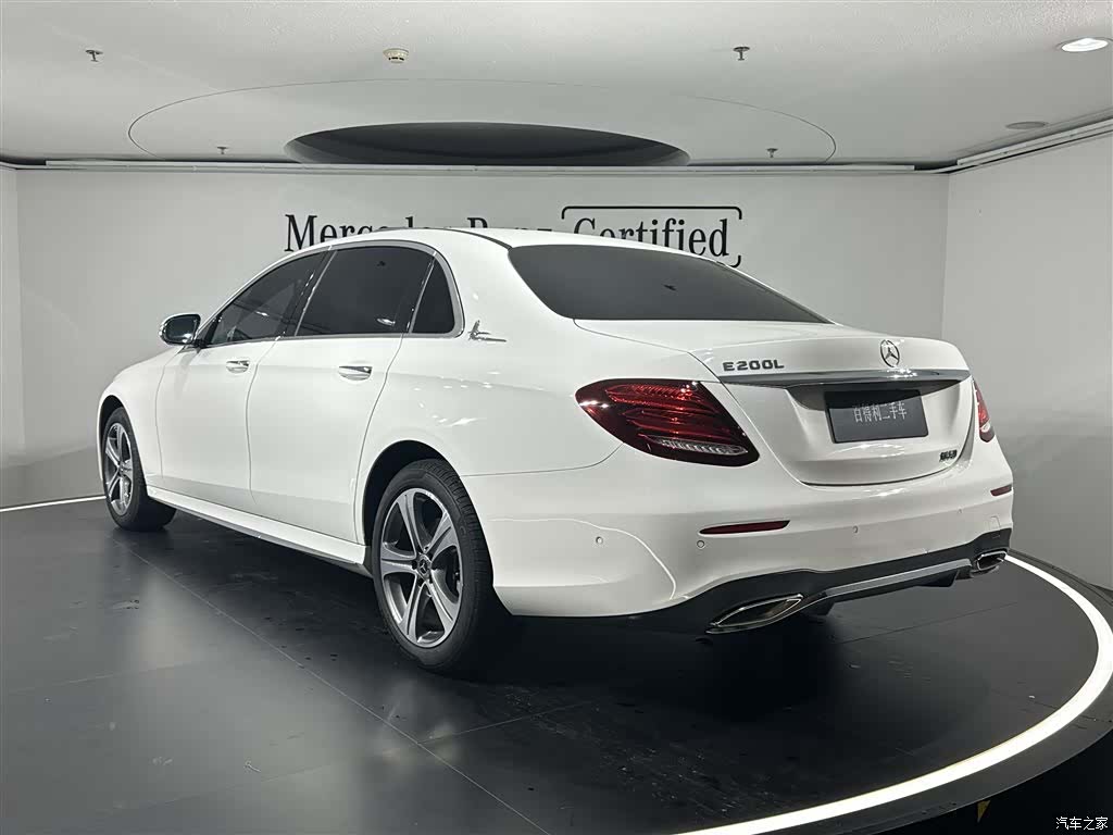 Mercedes-Benz E-Class, 2018 3