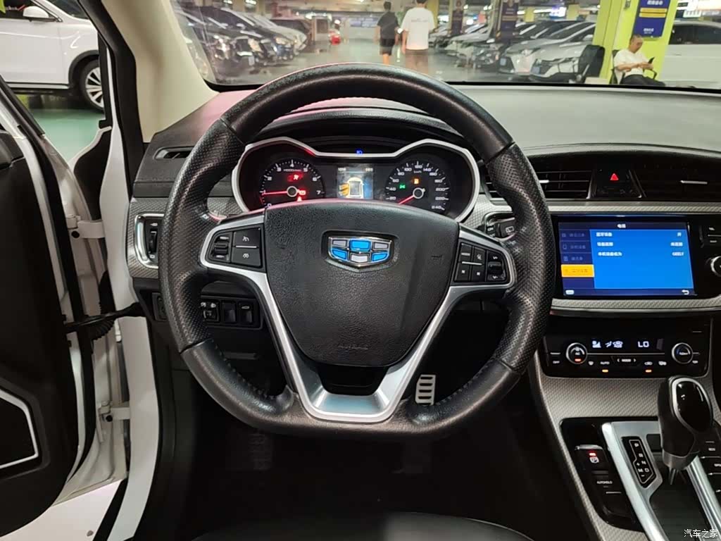 Geely Emgrand, 2017 11