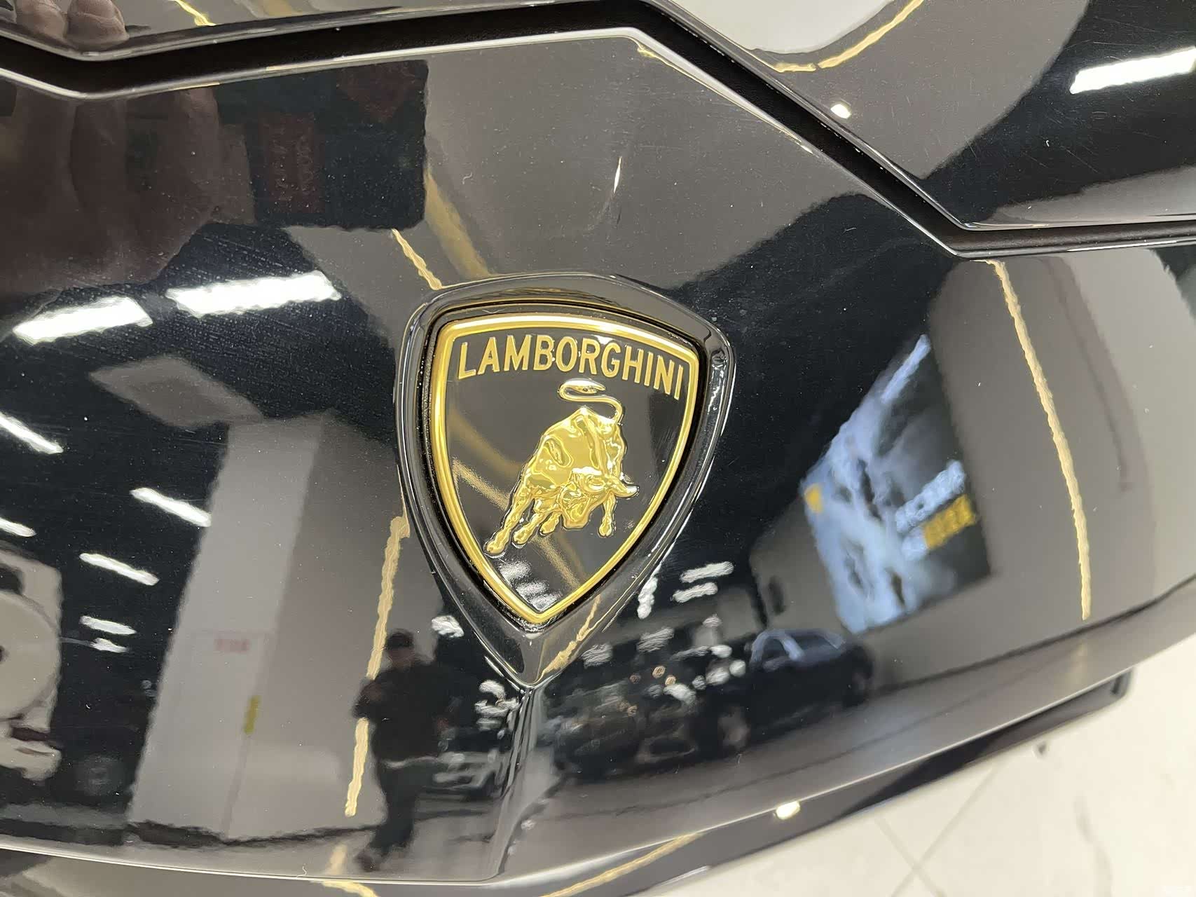 Lamborghini Urus, 2023 27