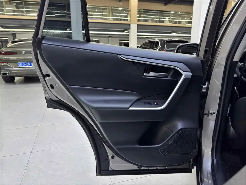 Toyota RAV4 Rongfang Dual Engine E+