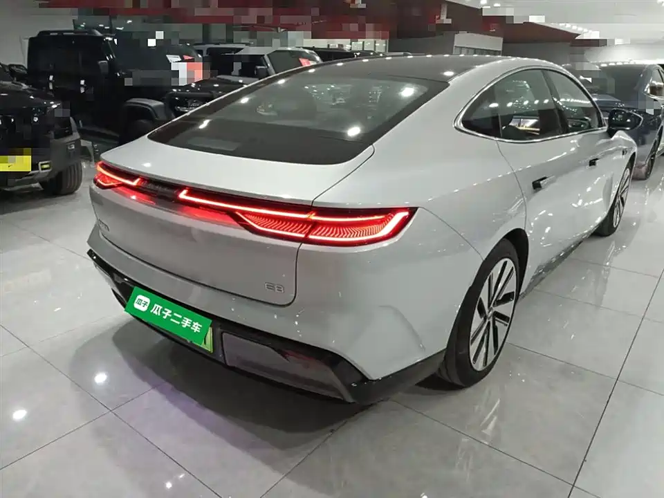 Geely Galaxy Galaxy E8