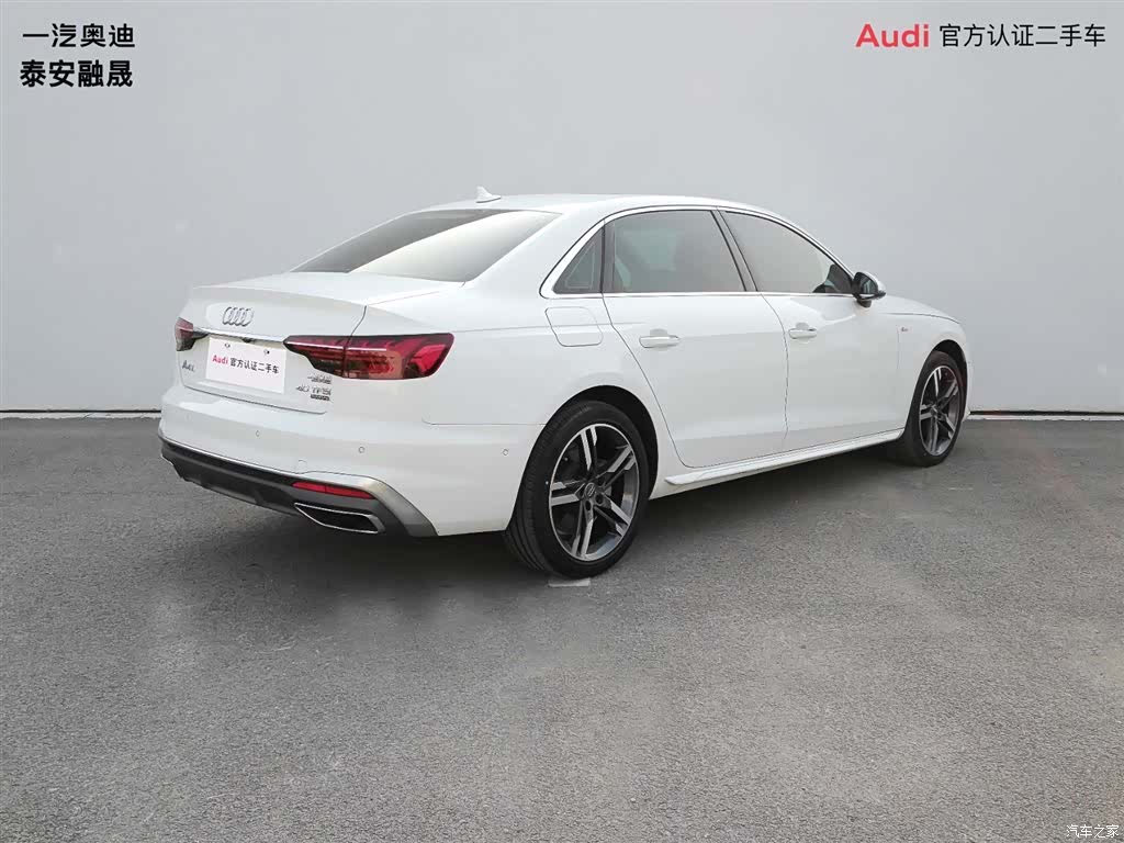 Audi A4L, 2020 все фото