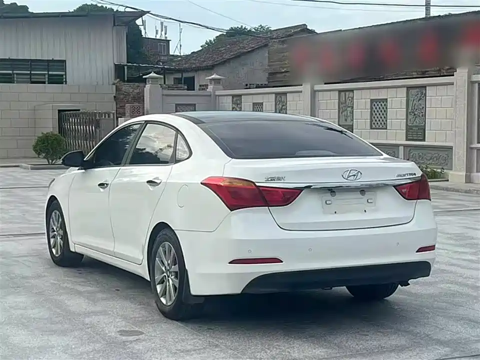 Hyundai Name picture