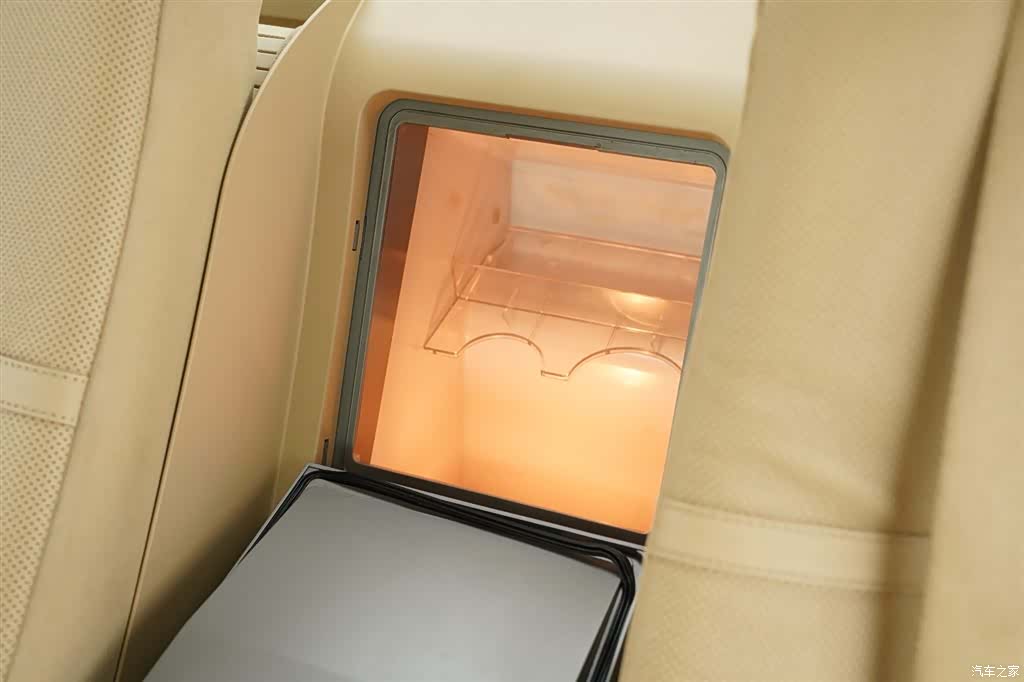 BMW 7 Series, 2008 21