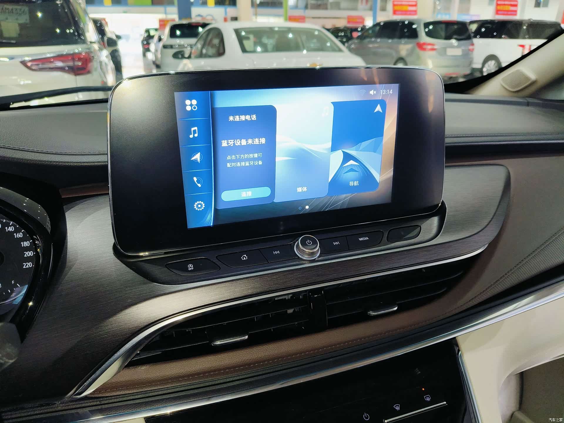 Buick GL8, 2022 10