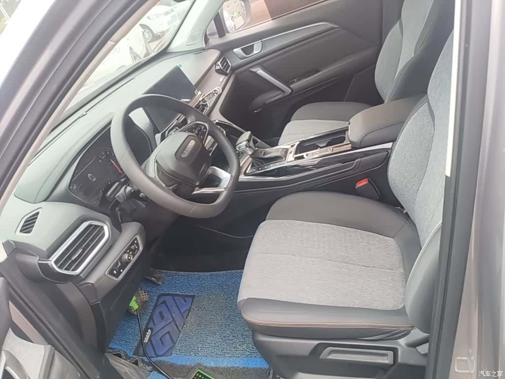 Wuling RS-5, 2020 15