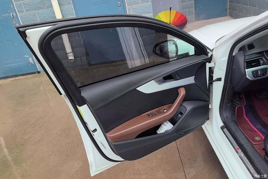 Audi A4L, 2019 7