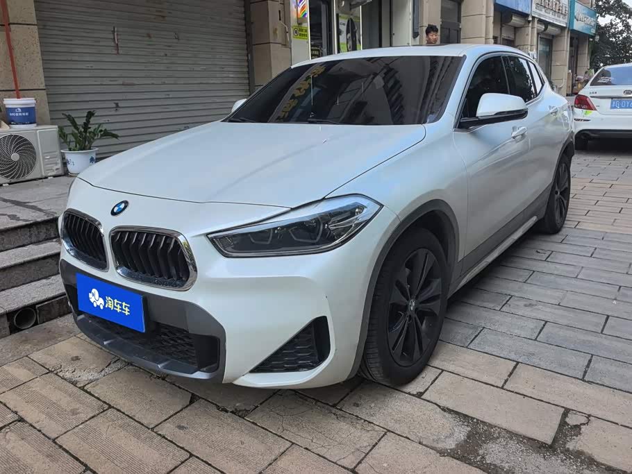 BMW X2