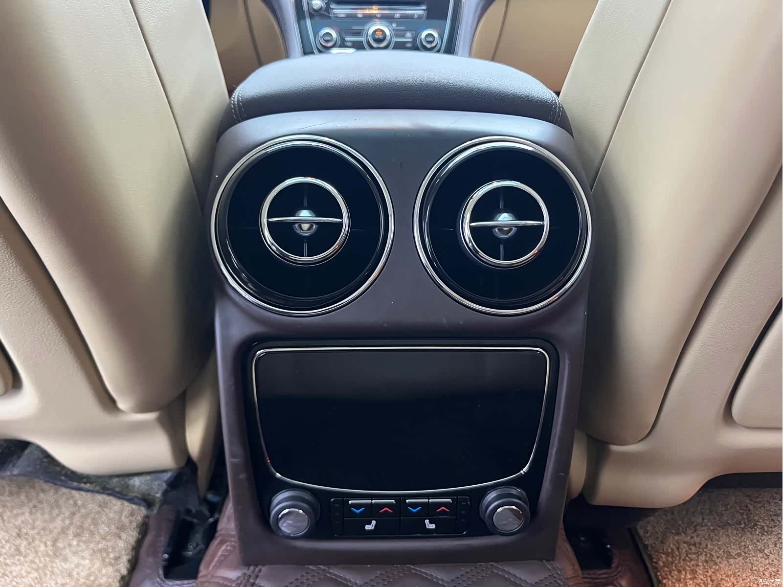 Jaguar XJ, 2015 20