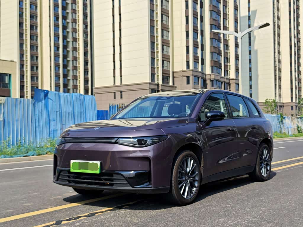 Leapmotor C10