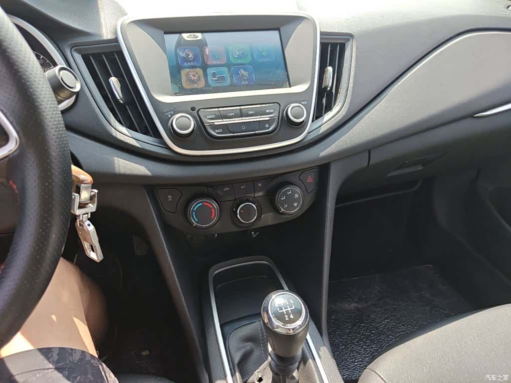 Chevrolet 320, 2018 13
