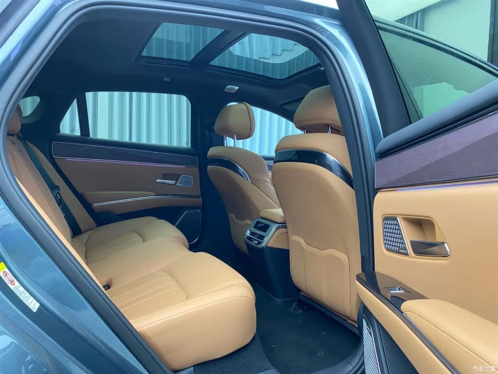 BYD Han, 2025 18