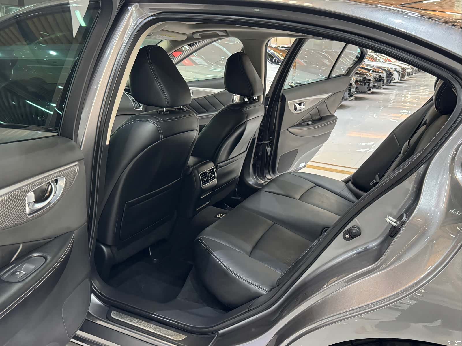 Infiniti Q50L, 2017 27