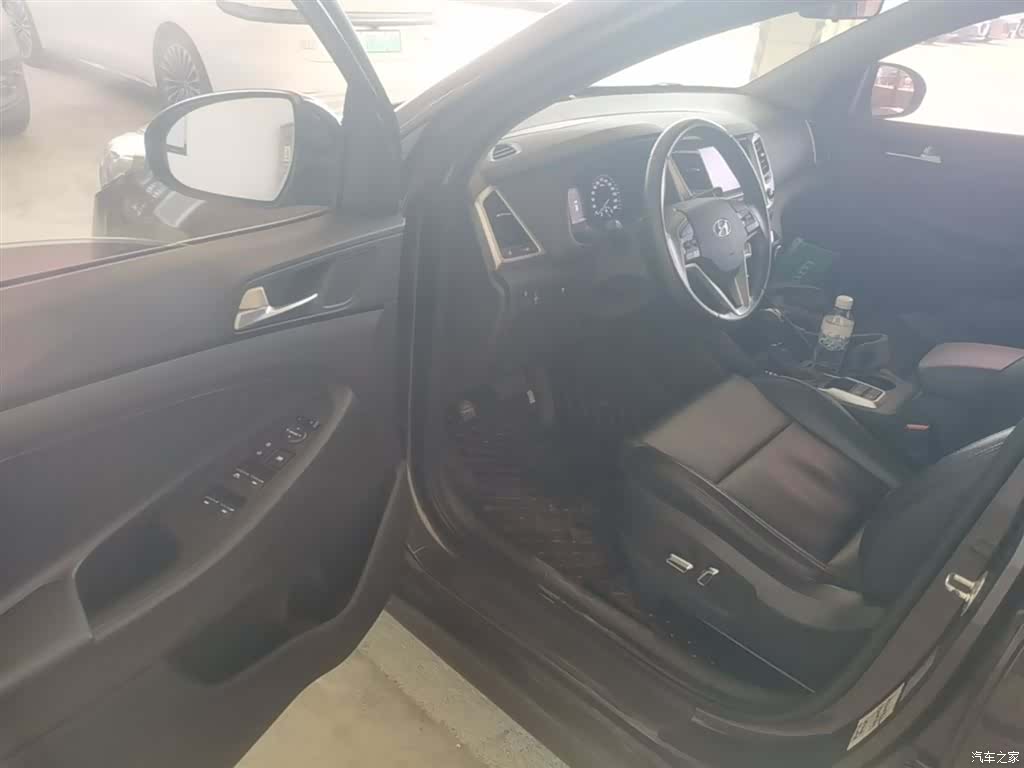 Hyundai Tucson, 2017 16