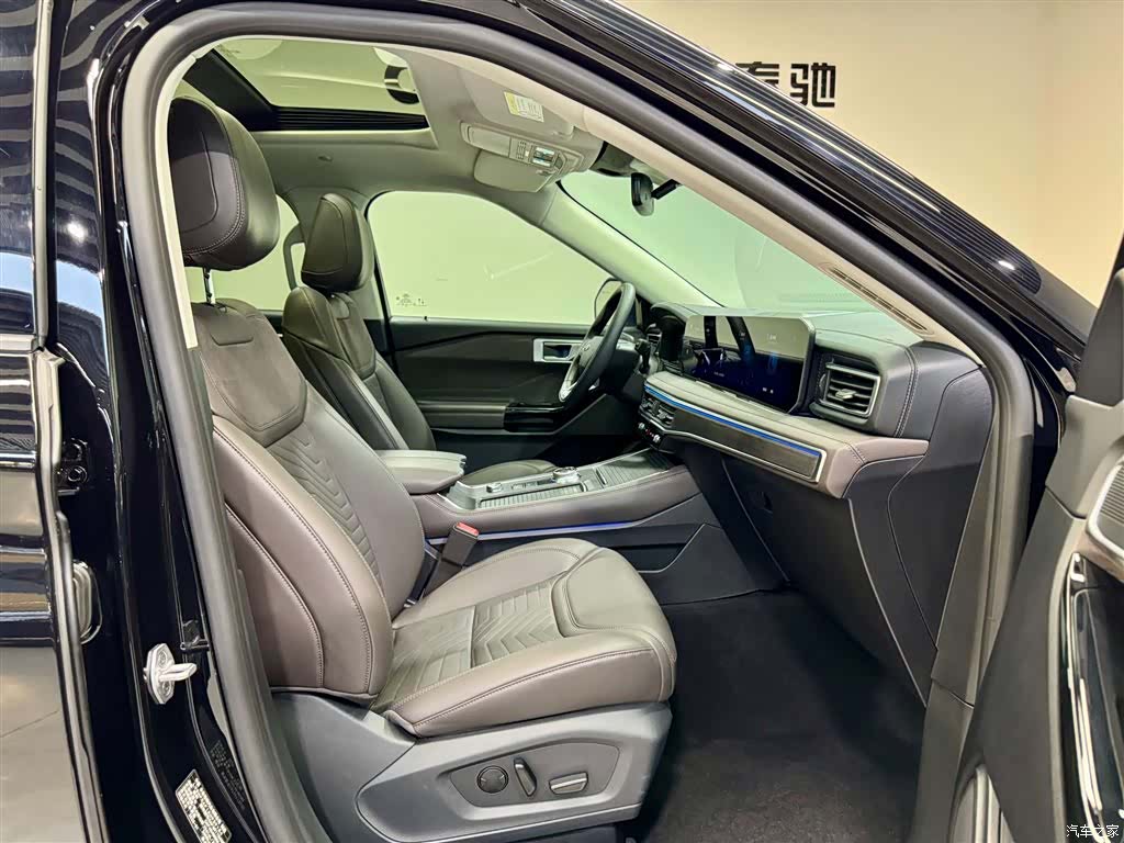 Ford Explorer, 2025 19