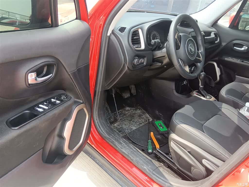 Jeep Renegade, 2017 12