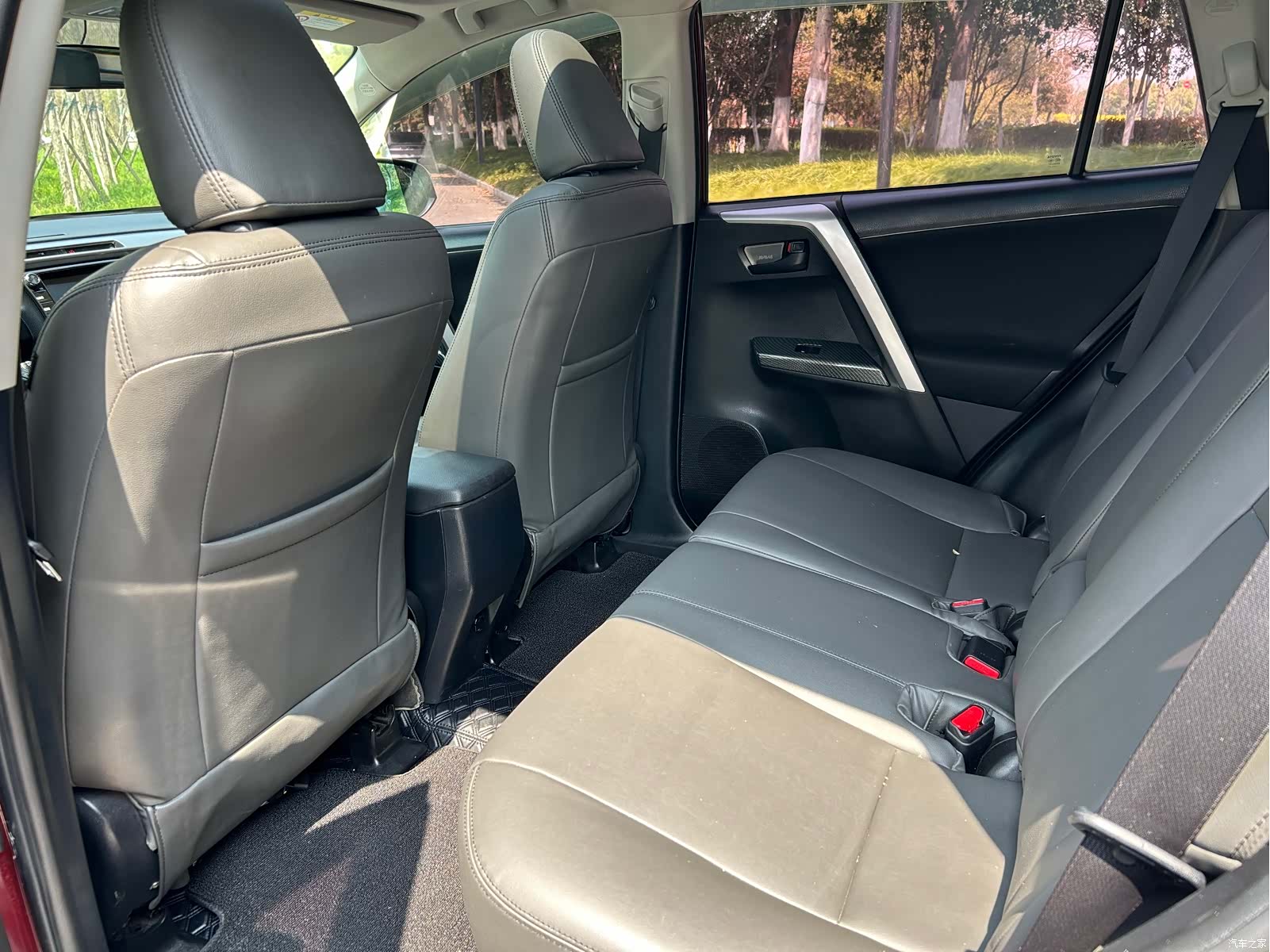 Toyota RAV4, 2017 11