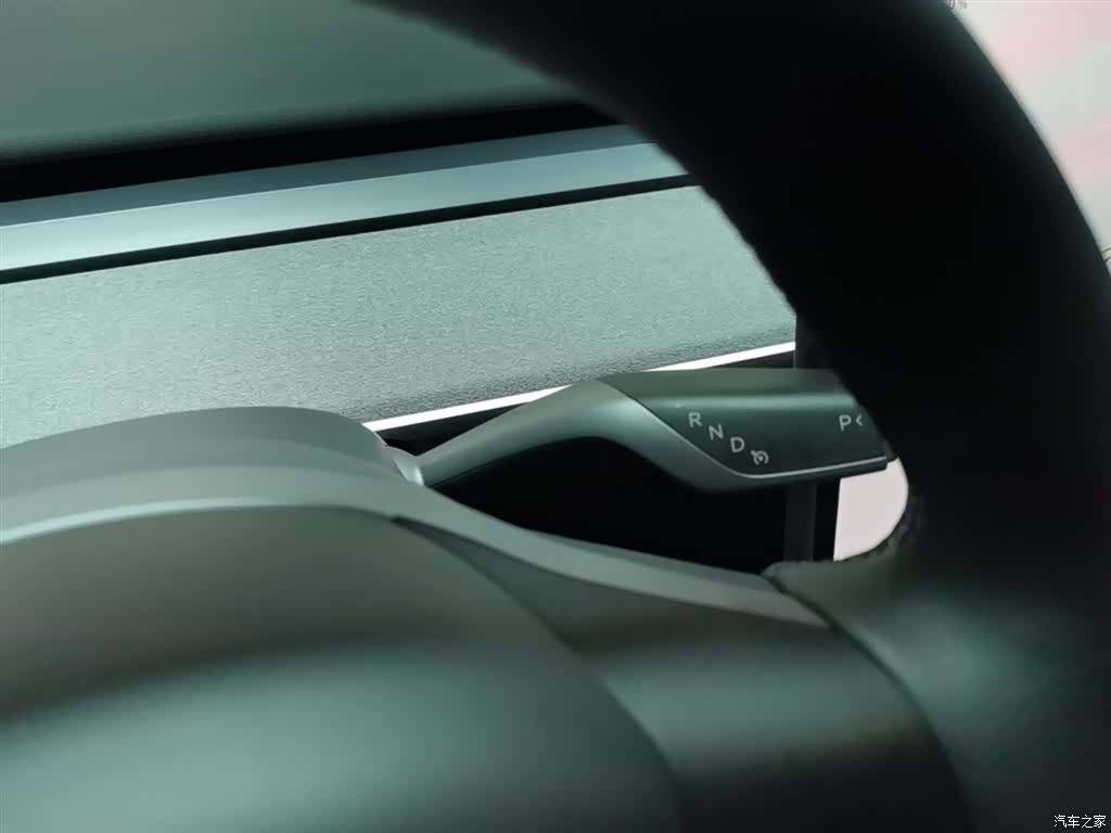 Tesla Model Y, 2024 14