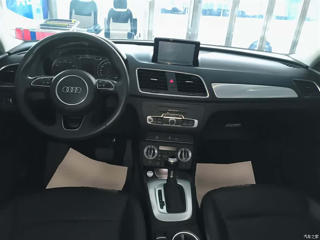 Audi Q3, 2016 10