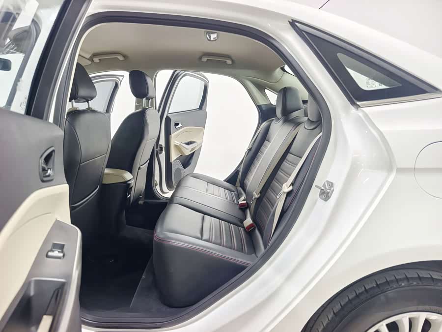 Ford Focus 2016, фото 12