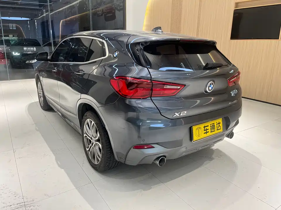 BMW X2