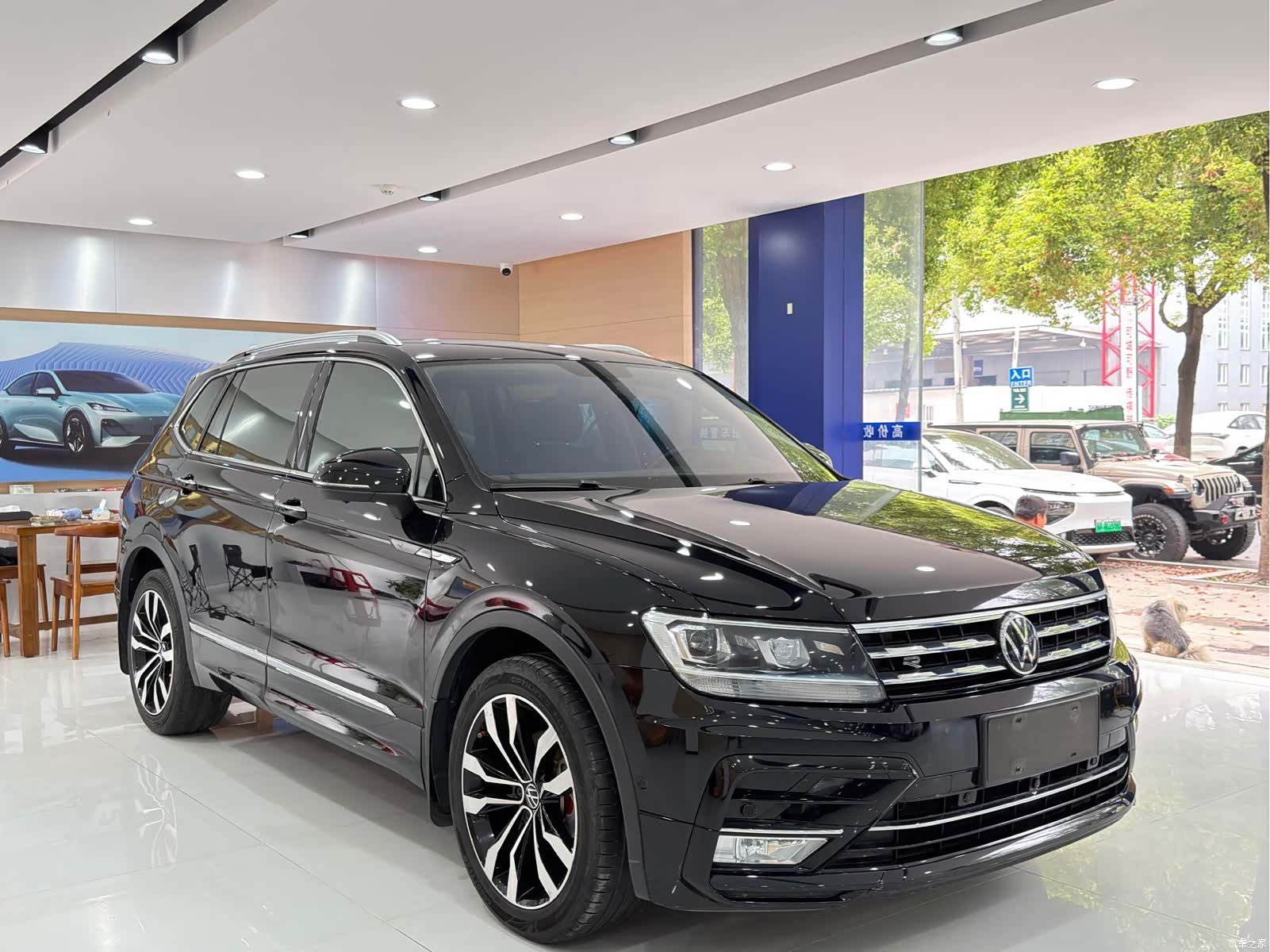 Volkswagen Tiguan L, 2021 3