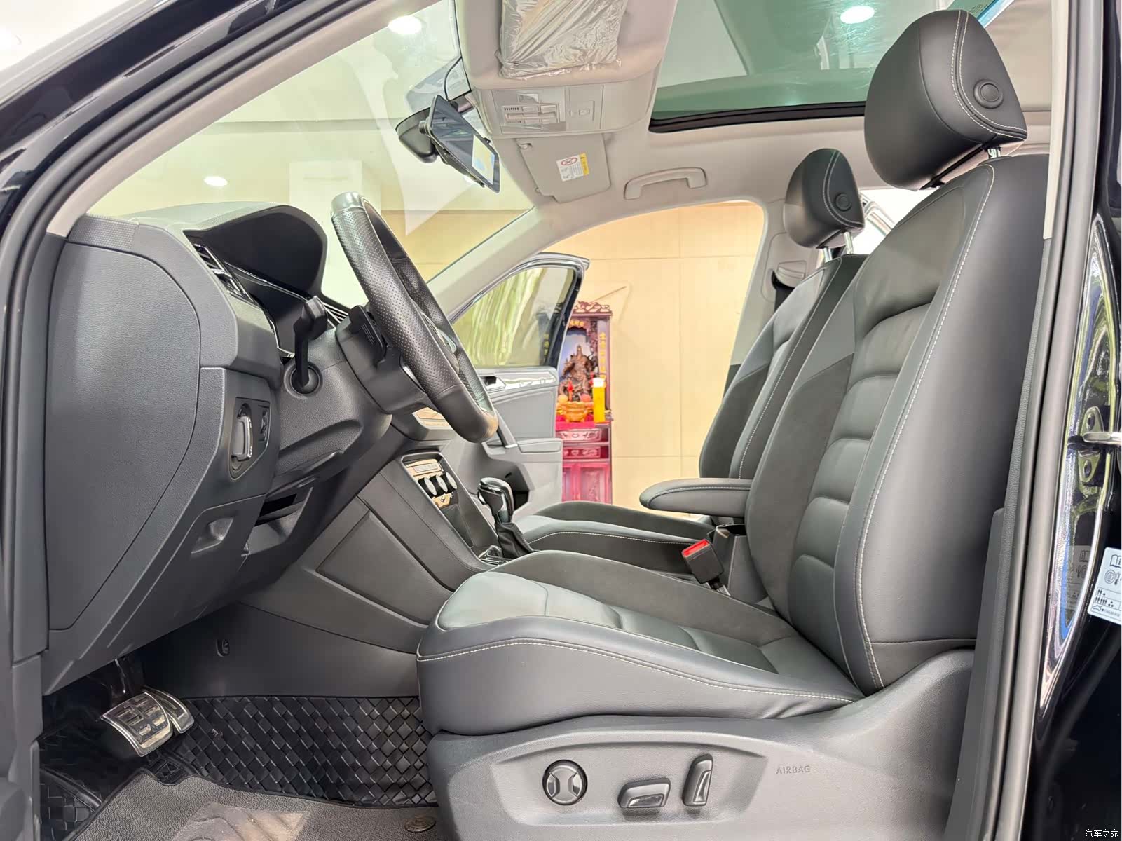 Volkswagen Tiguan L, 2021 10