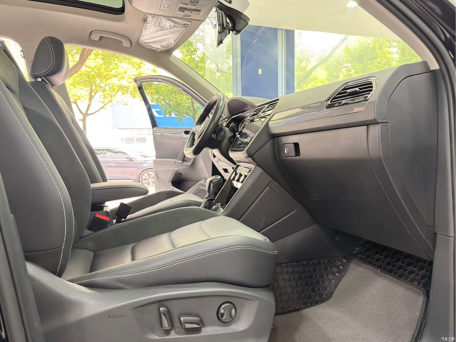 Volkswagen Tiguan L, 2021 13