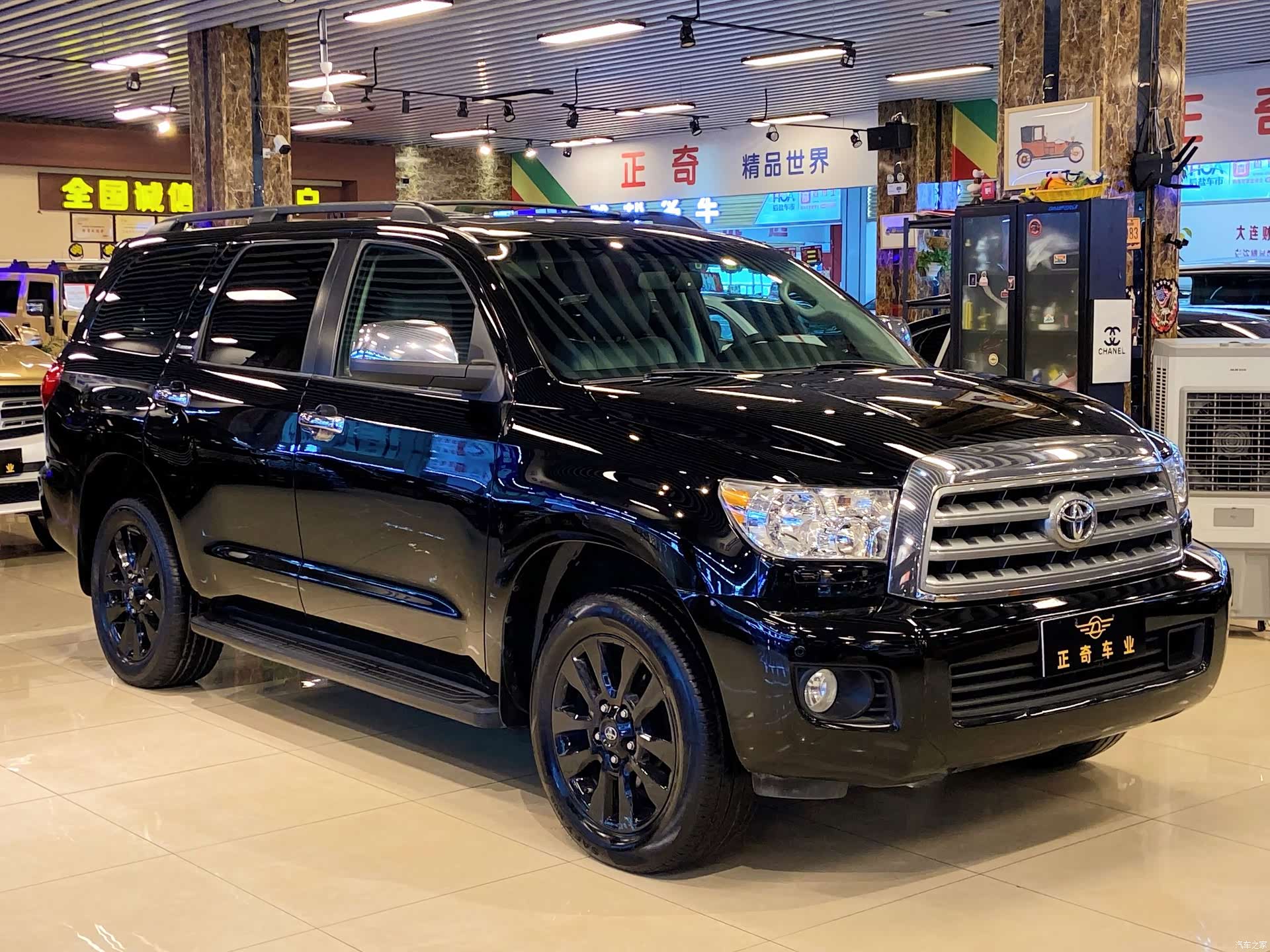 Toyota Sequoia, 2011 1