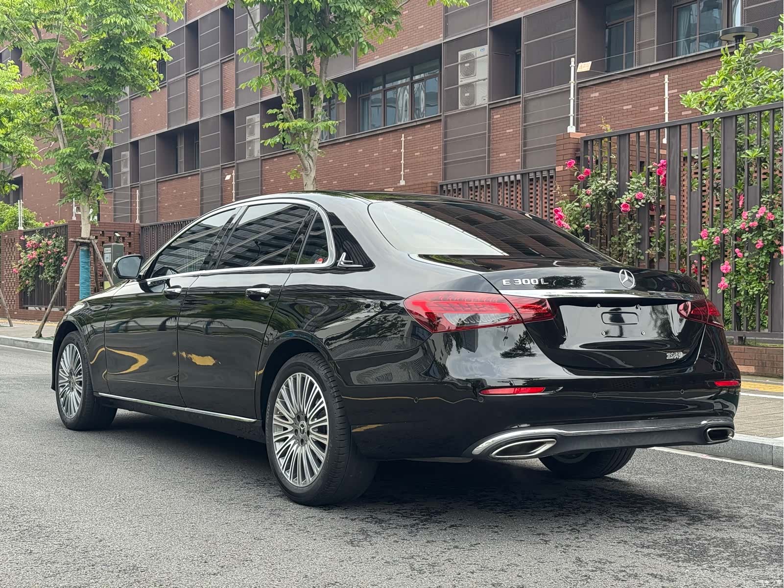 Mercedes-Benz E-Class, 2023 9