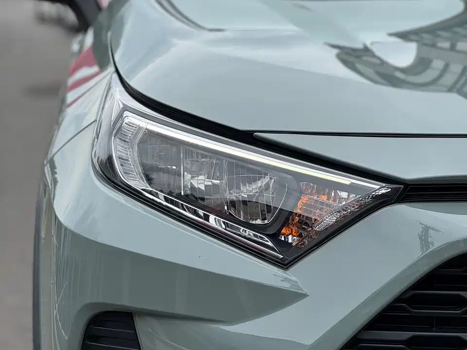 Toyota RAV4 Rongfang