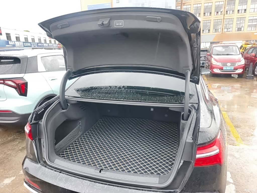 Audi A6L, 2023 15