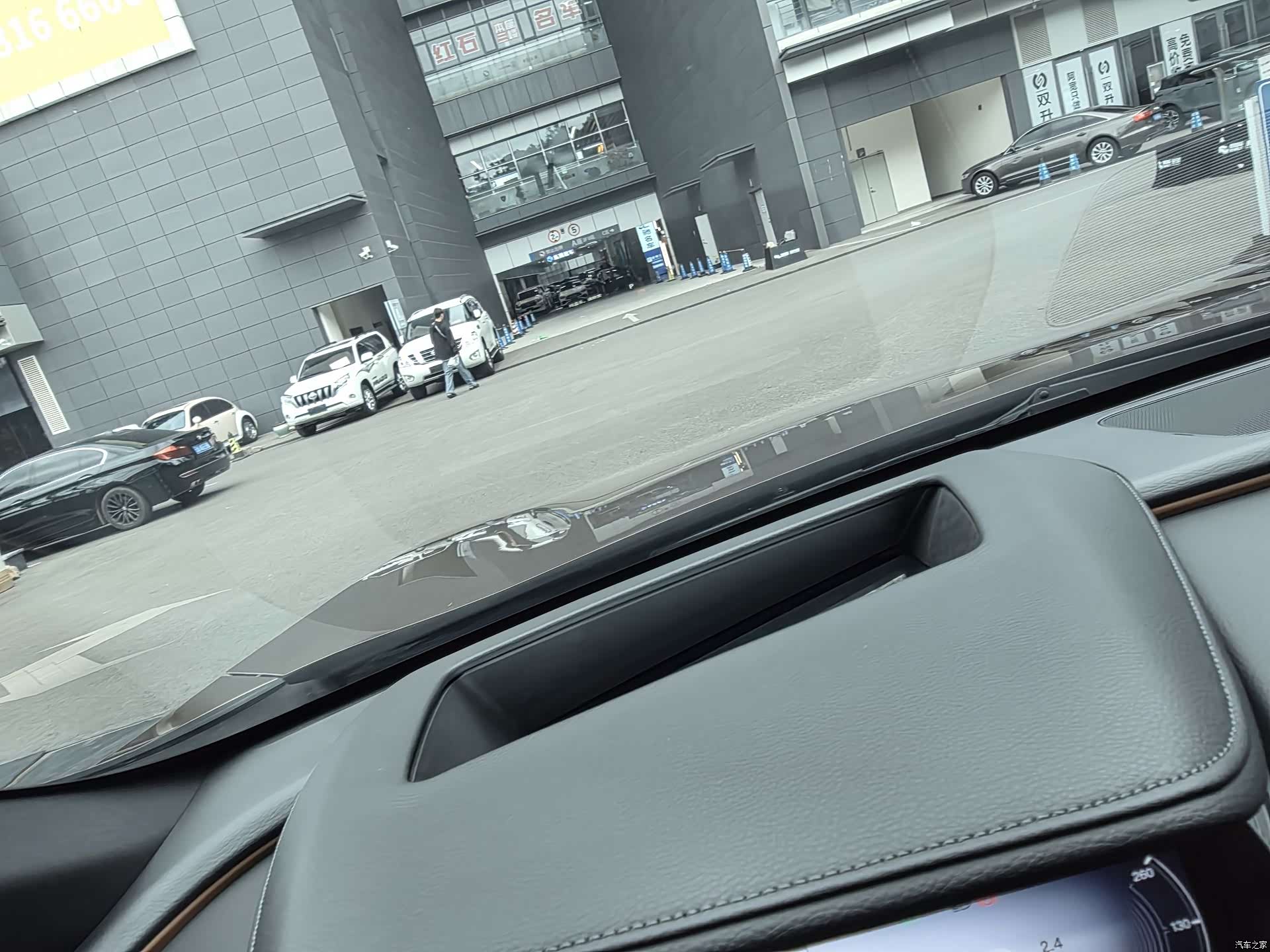 Mazda EZ-6, 2024 23