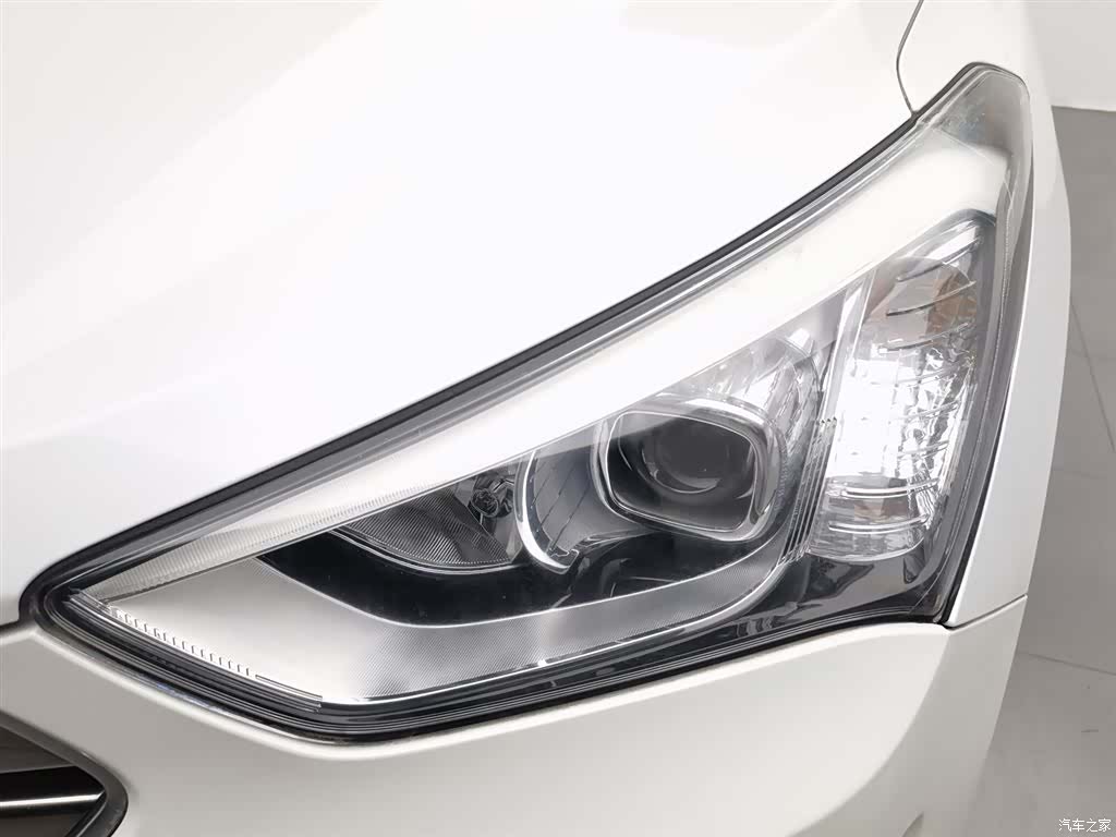 Hyundai Santa Fe, 2016 7