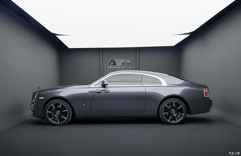 Rolls-Royce Wraith, 2017 3