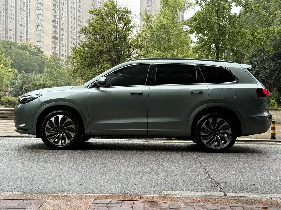 AITO Ask the world M7