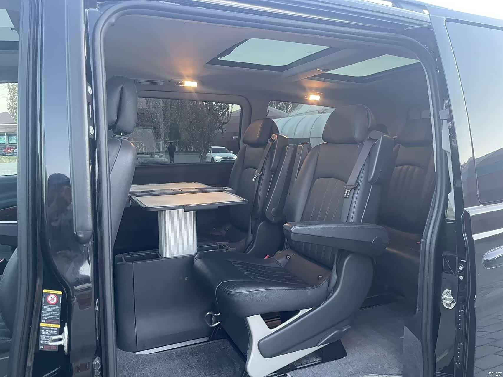 Mercedes-Benz 125, 2012 21
