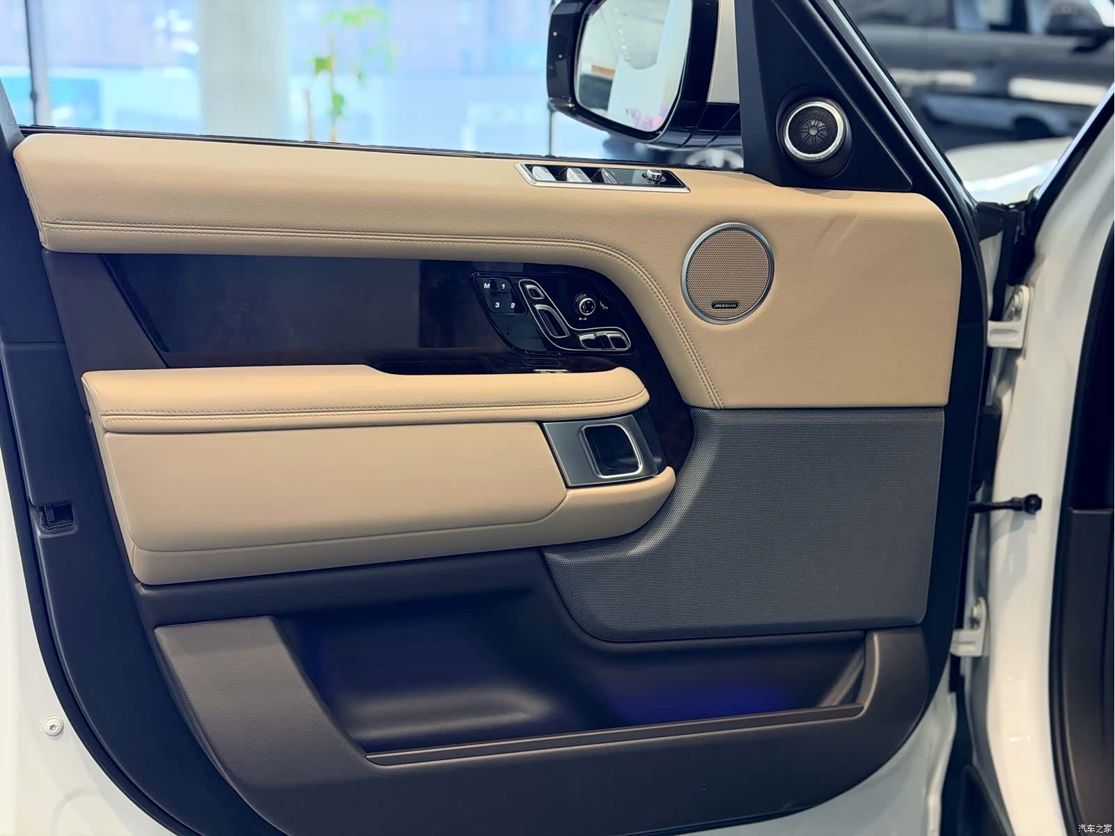 Land Rover Range Rover, 2020 все фото