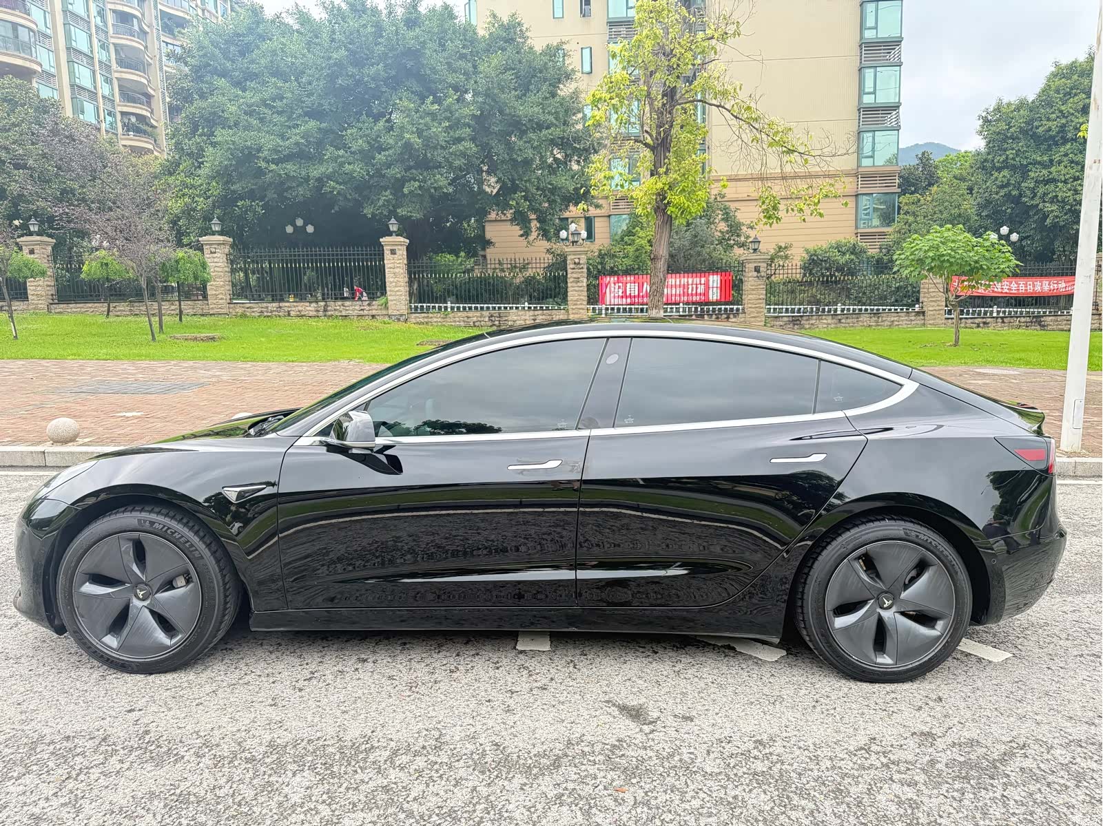Tesla Model 3, 2020 21