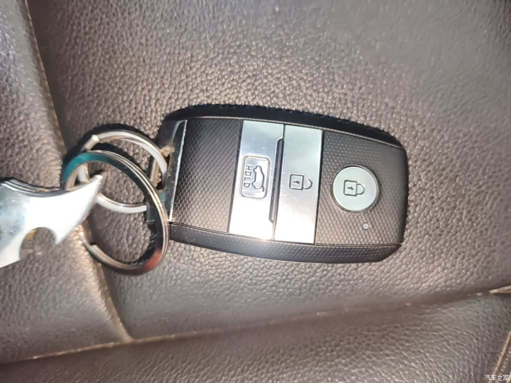 Kia KX5, 2017 9