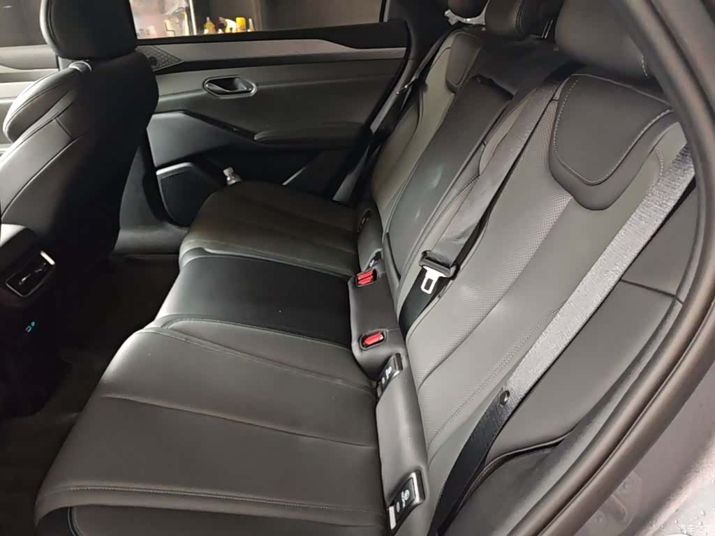 BYD Qin, 2025 17