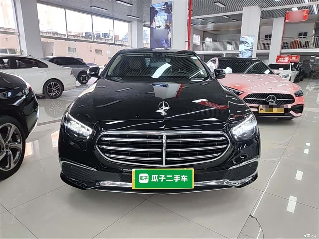 Mercedes-Benz E-Class, 2023 3