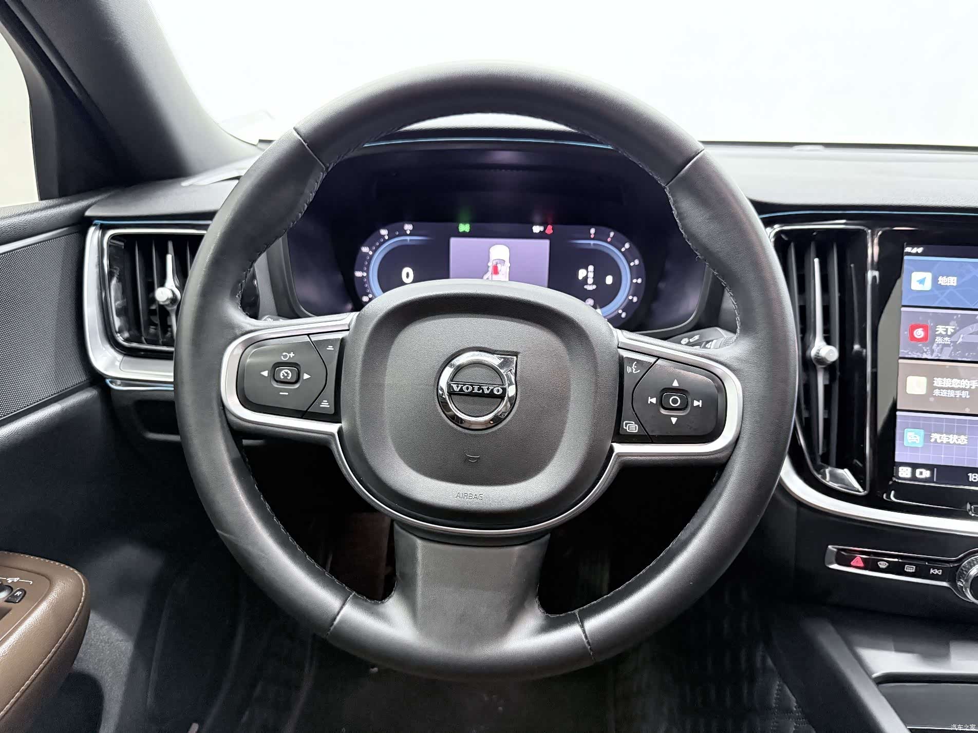Volvo S60, 2023 11