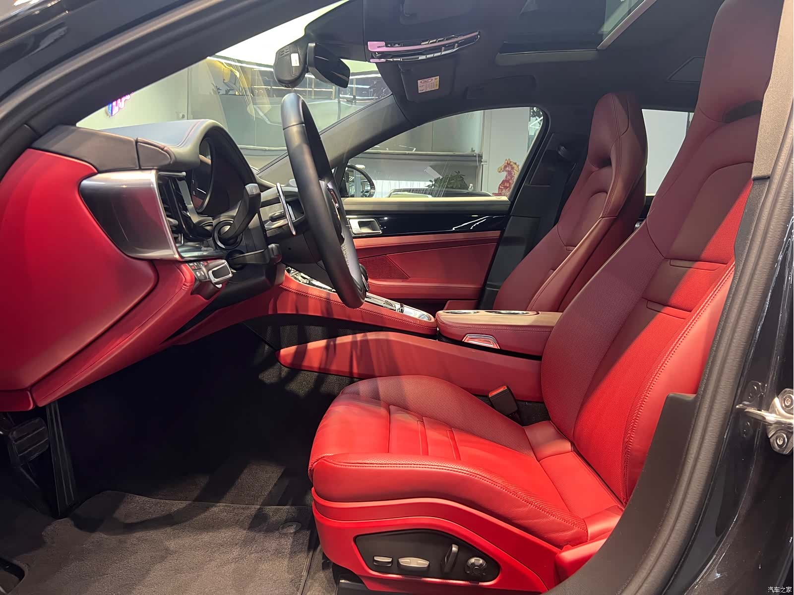 Porsche Panamera, 2022 7