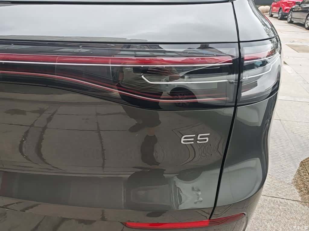 Geely Galaxy E5, 2026 8