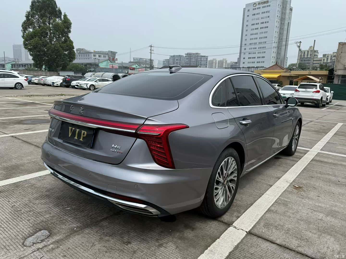 Hongqi H5, 2023 9