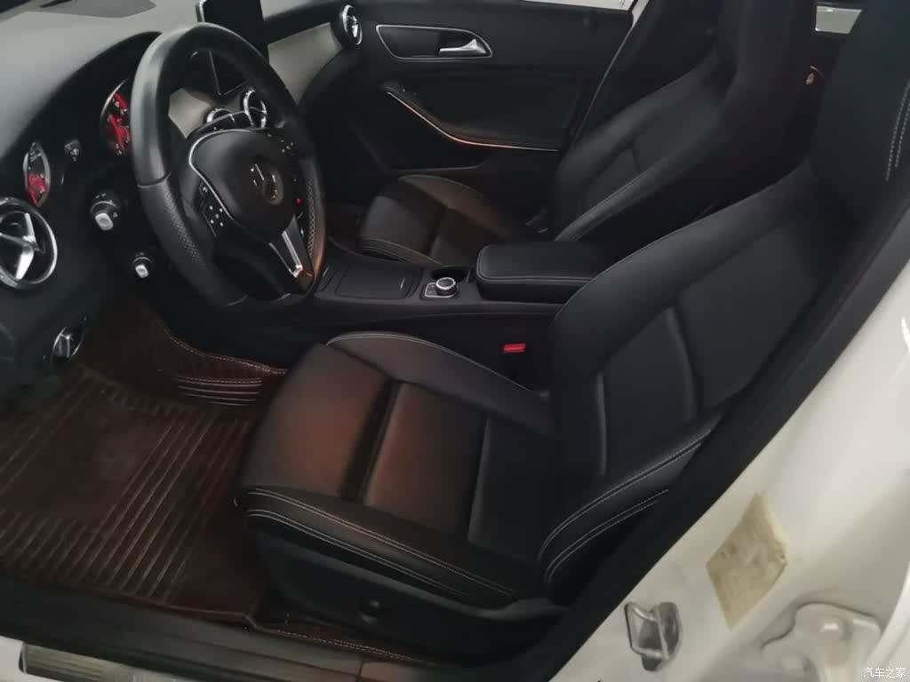 Mercedes-Benz GLA, 2016 15