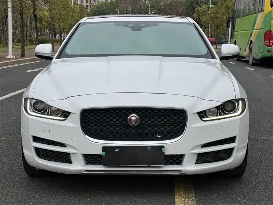Jaguar XEL
