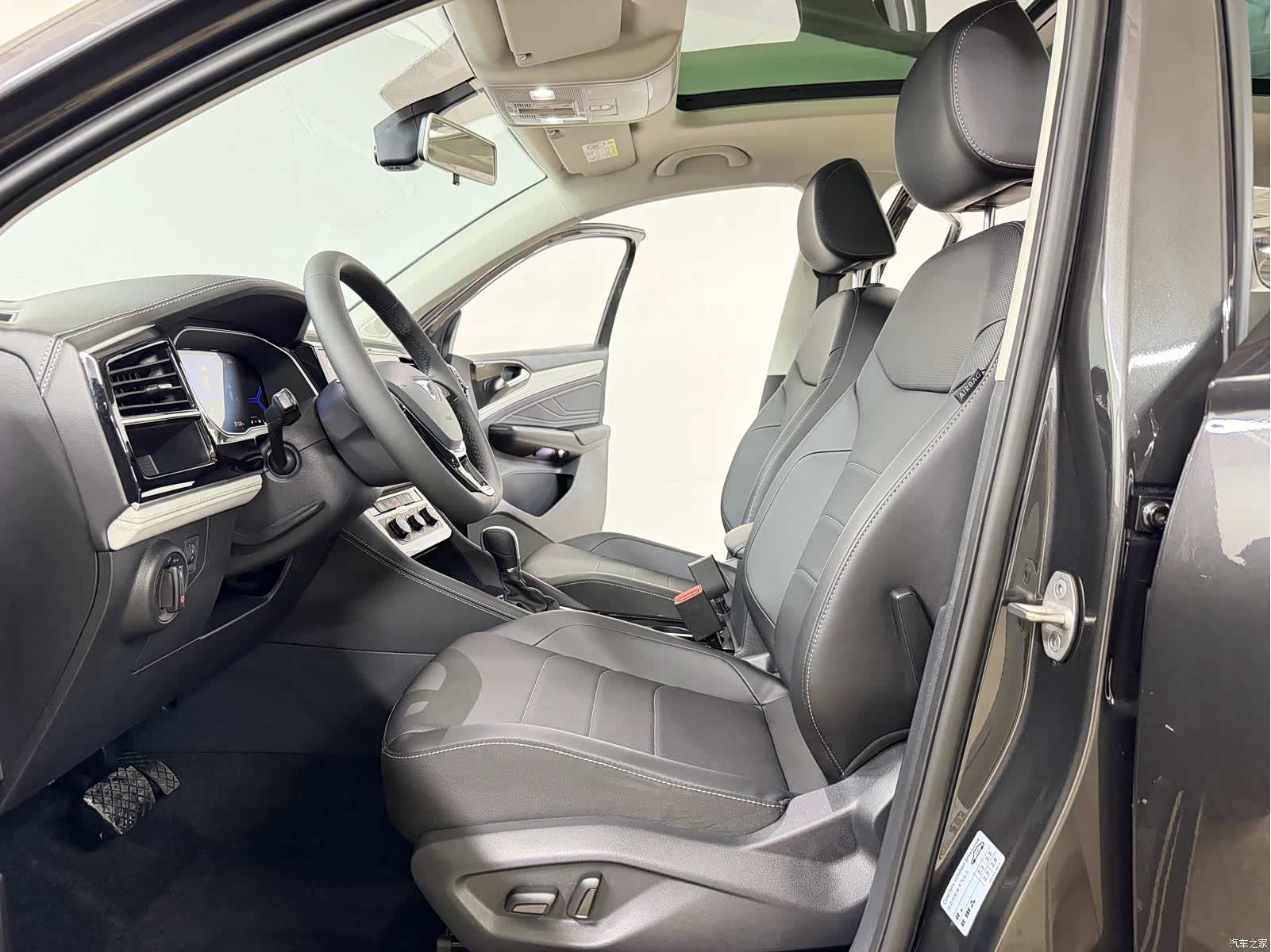 Volkswagen VS7, 2023 7